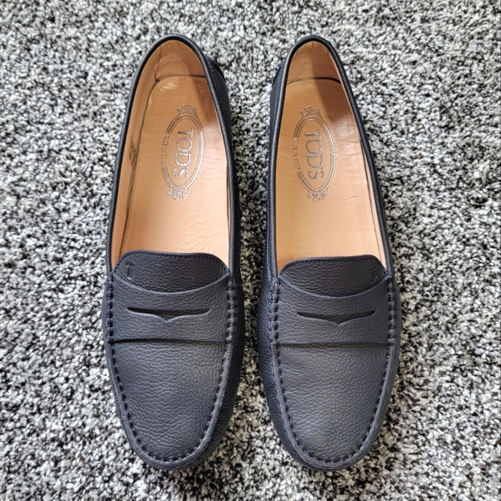 Tod's navy blue leather slip on driving loafers